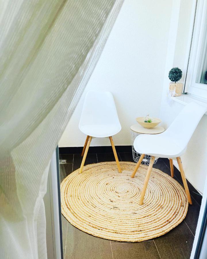 Appartamento Stan Na Dan "Apartman Purple" Banja Luka Esterno foto